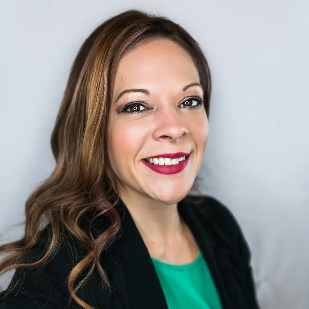 Agent Adrienne Edgell