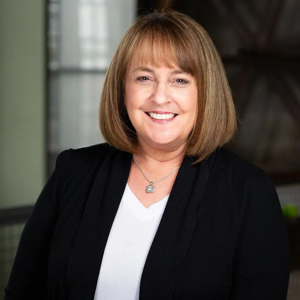 Agent MarshaDeGirolamo