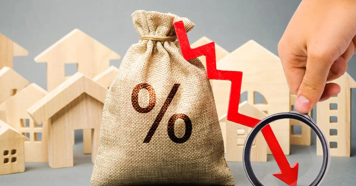 Homebuyers' Advantage: Mortgage Rates Take a Dive