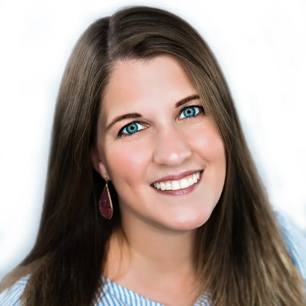 Agent Julie DeGiorgio