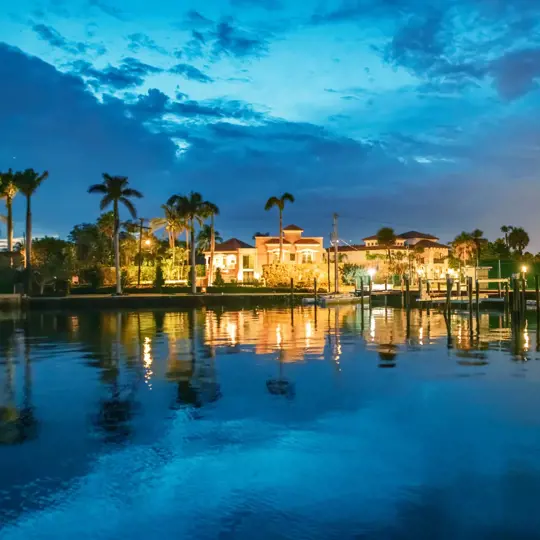 South Palm Beach County is a desirable and vibrant area that includes the charming city of Delray Beach and the upscale enclave of Boca Raton. Known for its luxurious real estate options and top-rated schools, this neighborhood is perfect for families looking to settle down and retired individuals seeking a peaceful and active lifestyle.
Delray Beach offers a unique mix of cultural attractions, trendy boutiques, and award-winning restaurants. Families can enjoy the Kid's Shores playground and the Morikami Museum and Japanese Gardens, while retirees can unwind at the scenic Lake Ida Park or take in a show at the Arts Garage. Delray Beach is also home to some of the best golf courses and country clubs in the area, making it a golfer's paradise.
Boca Raton is known for its beautiful beaches, including the popular South Beach Park and Red Reef Park. Families can spend lazy days building sandcastles and soaking up the sun, while retirees can take leisurely strolls along the boardwalk. Boca Raton is also a golfer's dream with its world-class golf courses and exclusive clubs like the Boca Raton Resort & Club and the Royal Palm Yacht & Country Club.
With its unbeatable combination of beautiful beaches, great golf courses, and upscale amenities, South Palm Beach County is the perfect destination for families and retirees looking to enjoy the best that Florida has to offer.