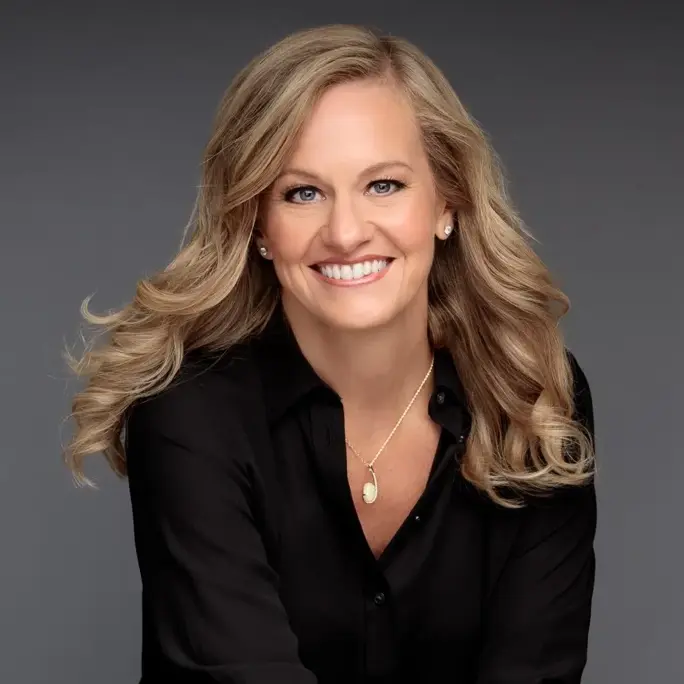 Agent Julia McCabe