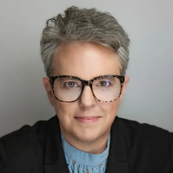 Agent Jen Deater