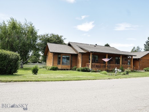 Welcome home to this beautiful single-level residence in the heart of Deer Lodge! Meticulously maintained and in like-new condition, this spacious 3-bedroom, 2-bath home offers the perfect combination of comfort, functionality, and style.
The private primary suite is a true retreat, featuring a walk-in closet, a relaxing soaking tub, and a dedicated makeup vanity. The spacious kitchen offers plenty of room to cook and gather, complete with a separate dining area that