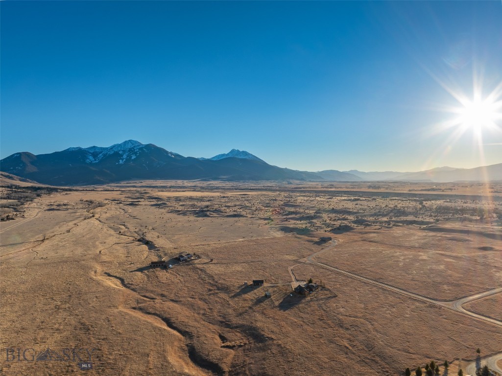 Elbow Creek - Land