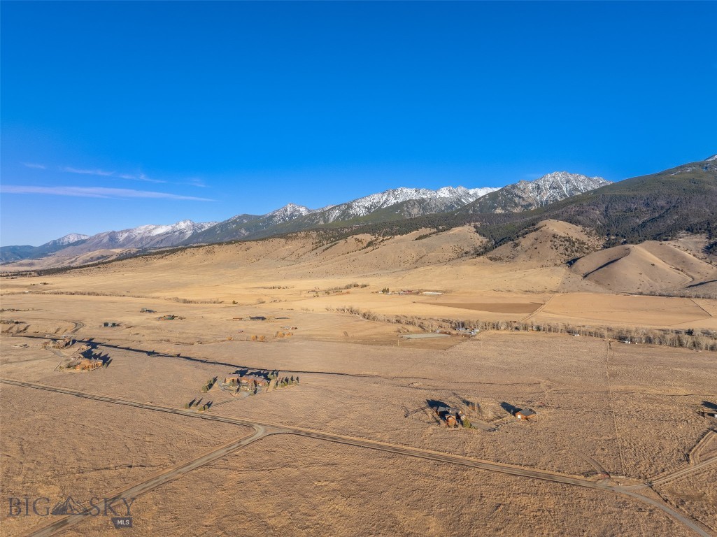 Elbow Creek - Land