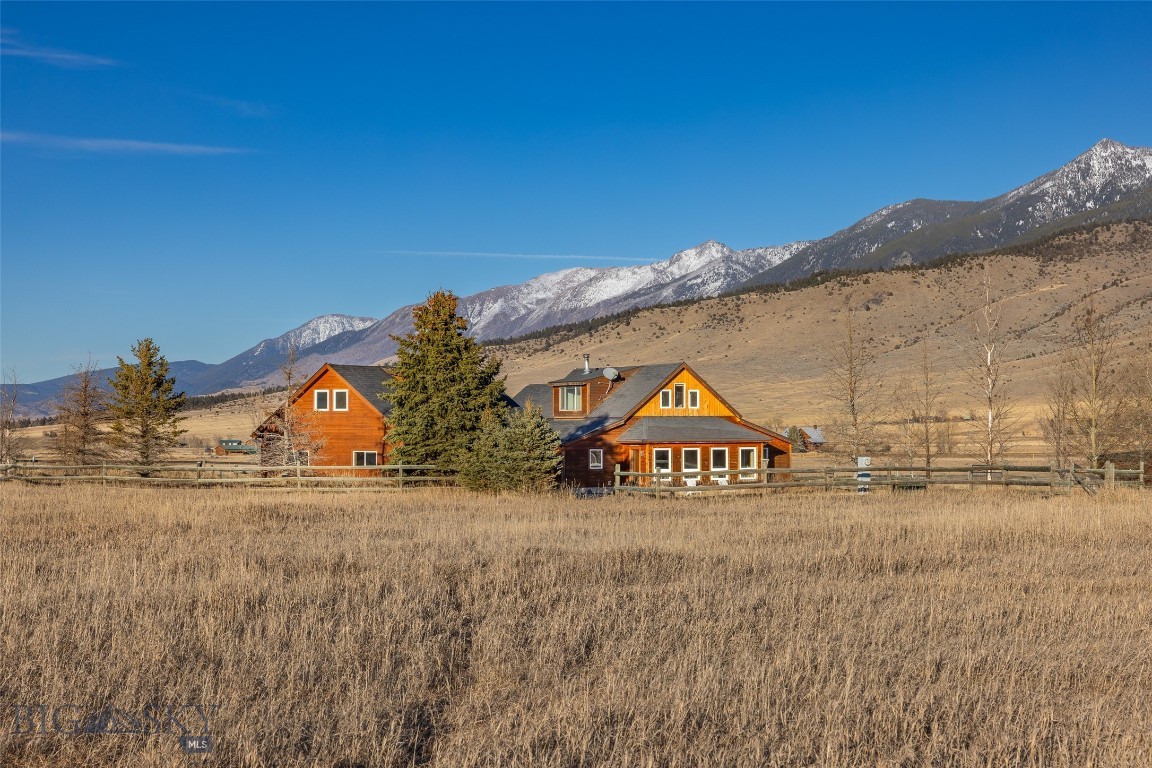 Elbow Creek - Land