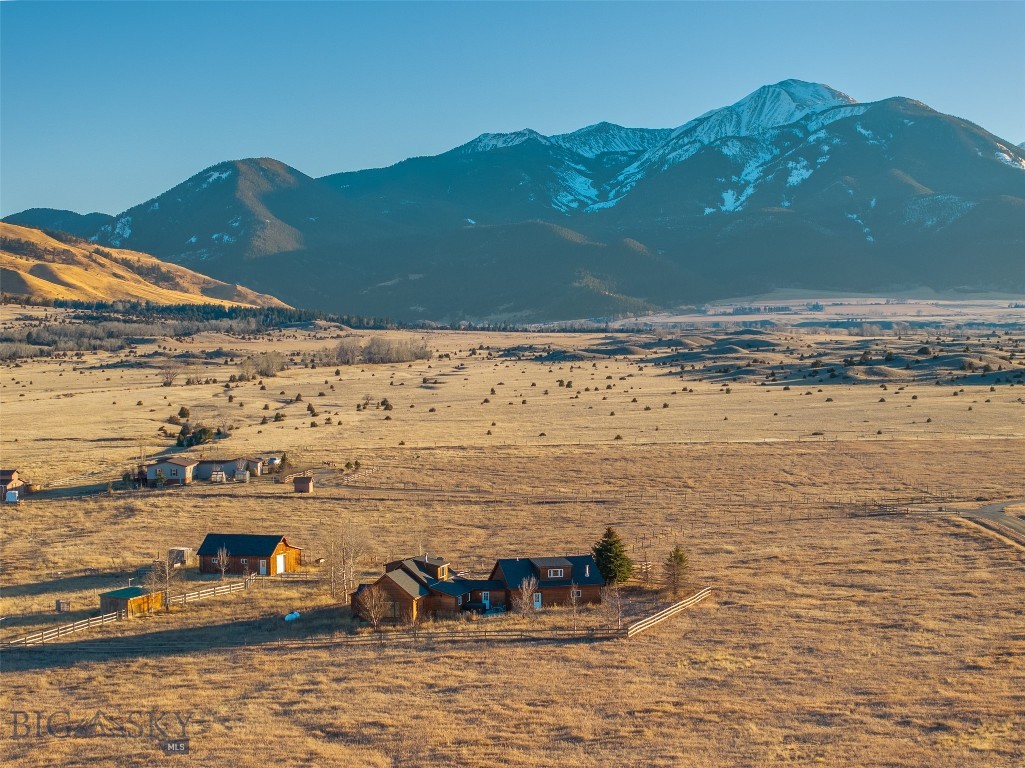 Elbow Creek - Land