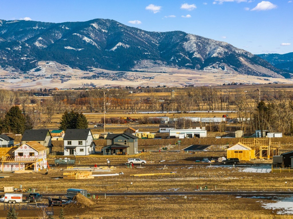 Gallatin Meadows - Land