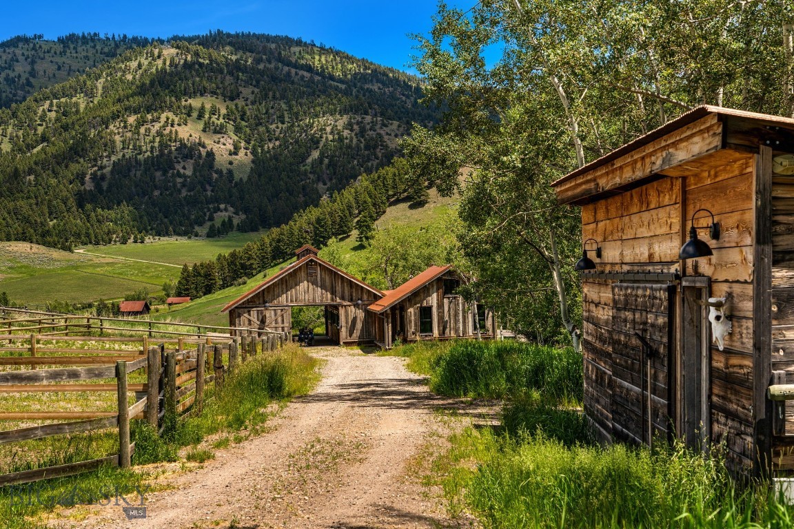Aspen Meadows - Residential