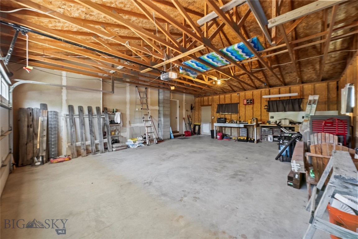 Sportsmans Retreat - Residential