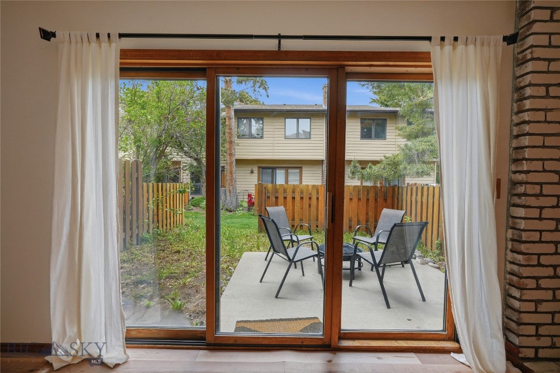 Cedarwinds Condo - Residential