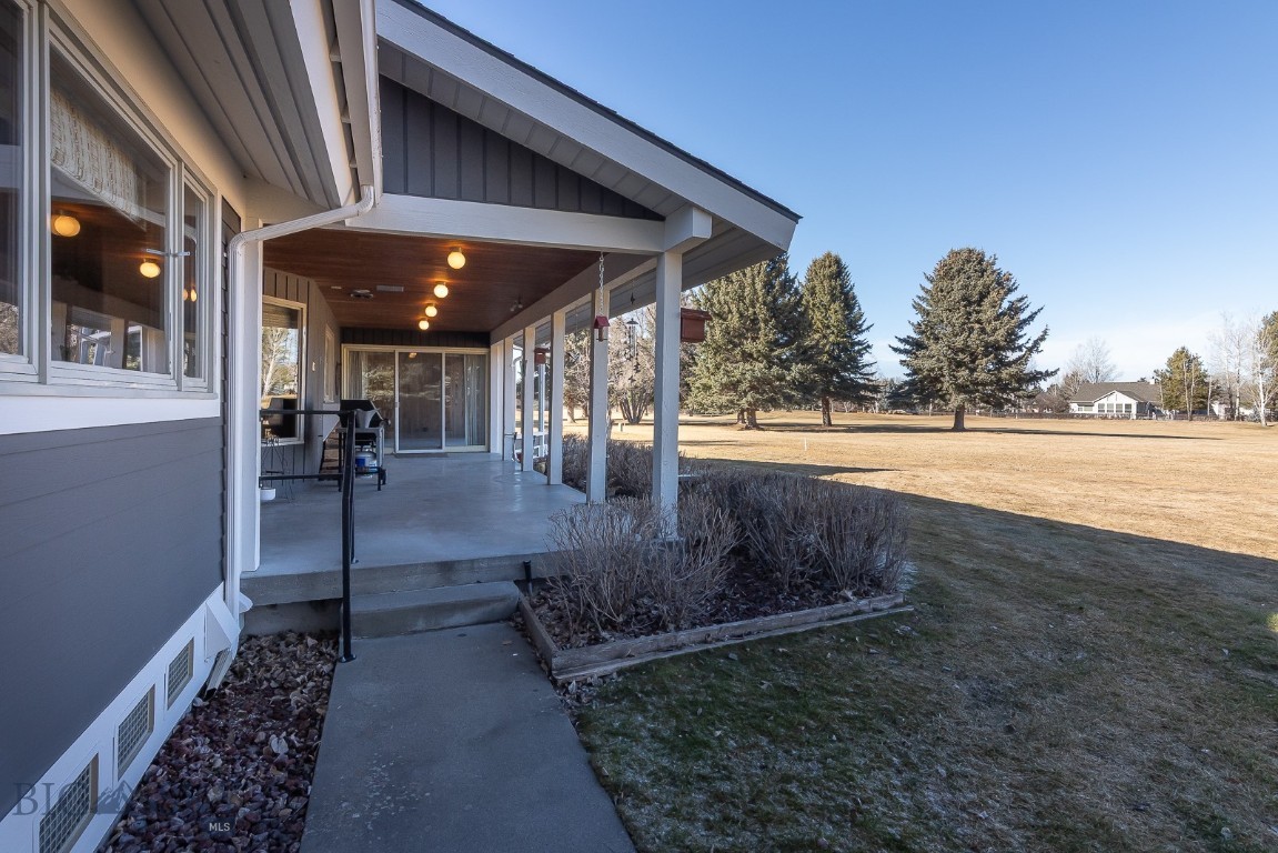 Riverside Manor - Residential