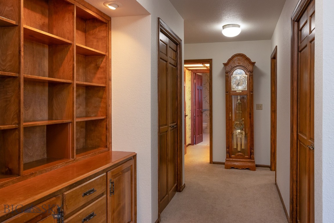 Riverside Manor - Residential