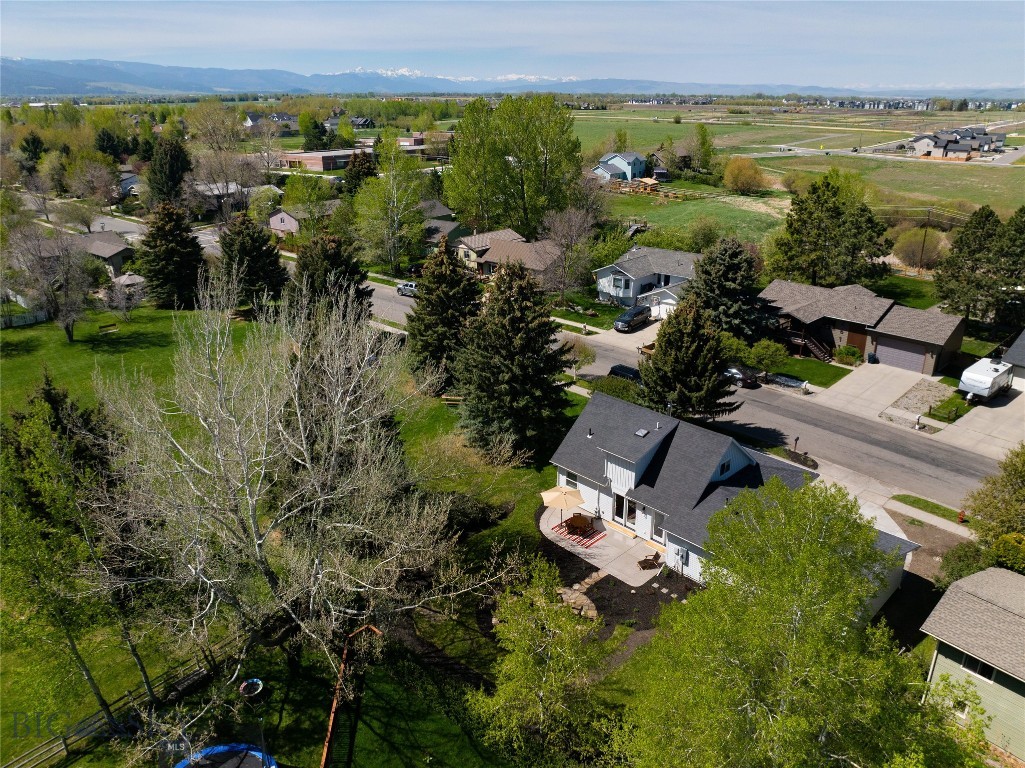 2612 Westridge Drive has been thoughtfully reimagined from top to bottom, bringing fresh style, warmth, and modern function to a beloved Southside Bozeman setting. Completely renovated throughout in 2025, this 3-bedroom, 2.5-bath home now lives with a much more intentional layout, including a full main-level primary suite with a beautifully finished luxury bath.
The updated floor plan adds charm and ease to everyday living, while two sets of rear patio doors create a natural connection to the backyard, turning it into a private-feeling outdoor sanctuary surrounded by mature evergreens. Inside, the home feels bright, inviting, and nearly new, with carefully chosen details that give it character instead of that “builder-basic box” feeling.
Set beside Jarrett Park in a cozy, established neighborhood with no covenants, this home offers the best of Southside Bozeman living with close proximity to Morning Star Elementary, Sacajawea Middle School, trails, parks, and everyday conveniences. With 1,633 square feet of updated living space, timeless charm, and a hard-to-beat location, this is a rare opportunity to enjoy the feel of a newly refreshed home in one of Bozeman’s most sought-after areas. A full list of this properties extensive updates available upon request.