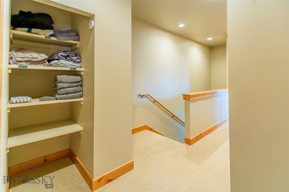 Essentia Condo - Residential