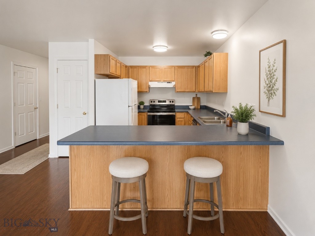 Madison Court Condos - Residential