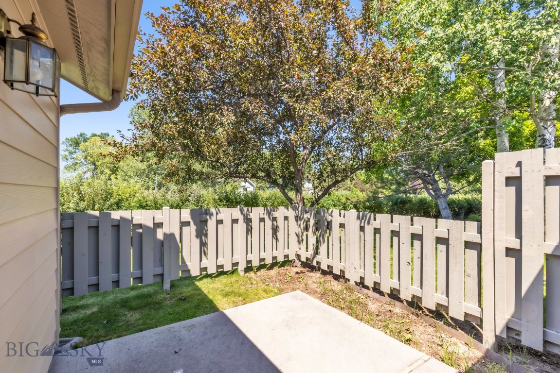 Willowbrook Condo - Residential