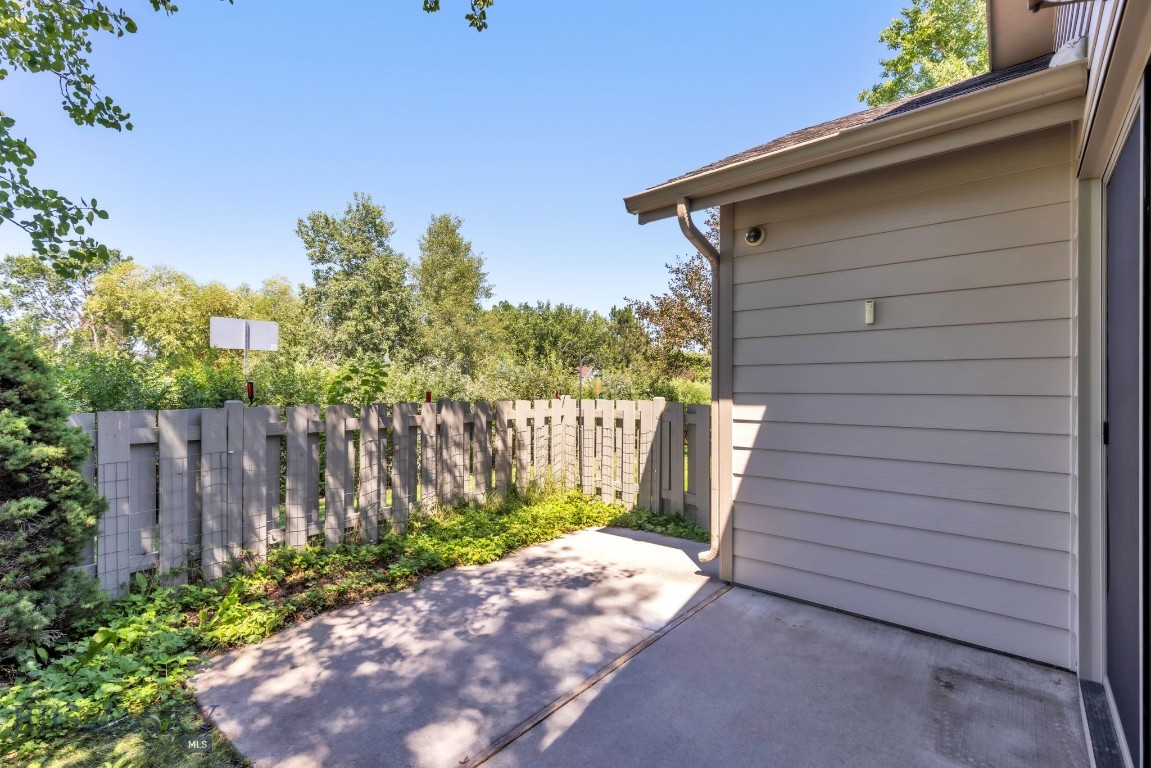 Willowbrook Condo - Residential