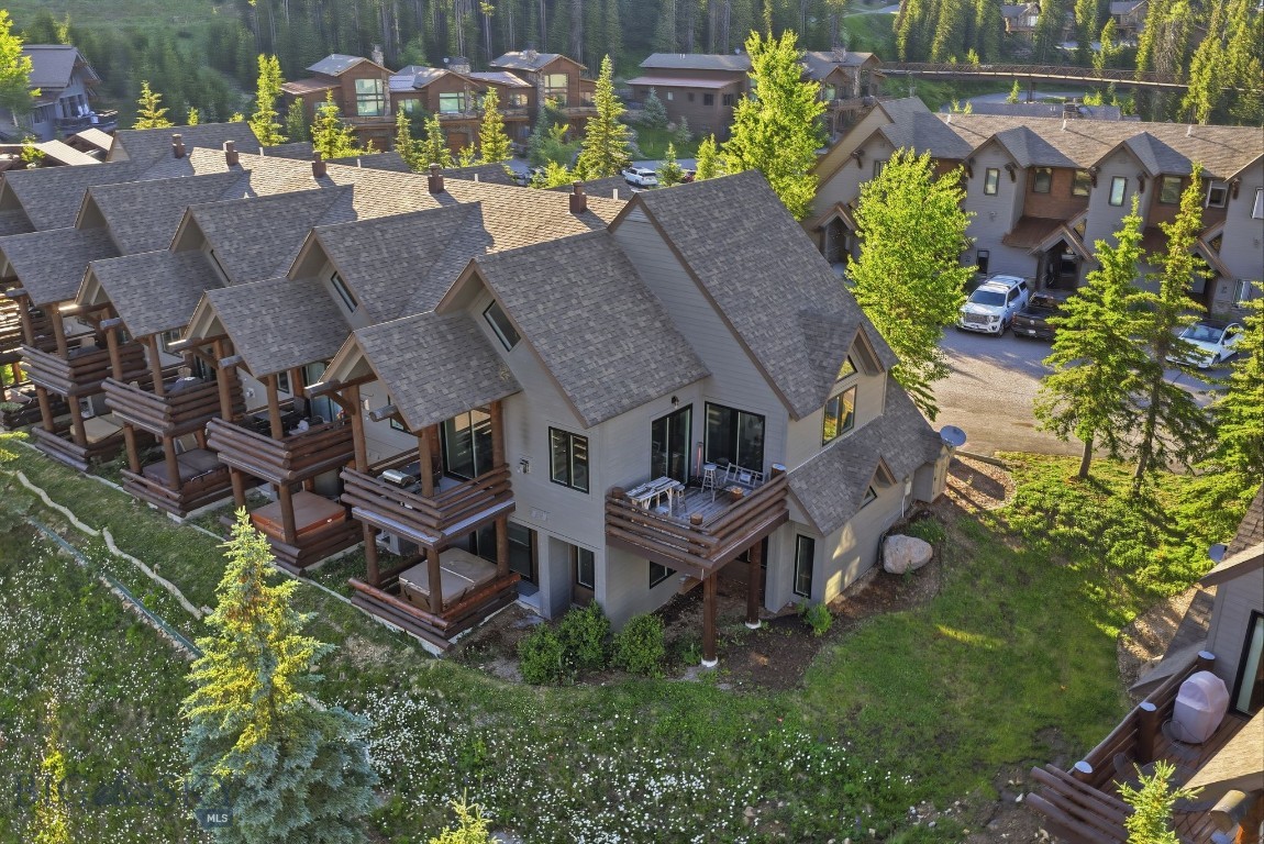 Saddle Ridge Townhomes - Residential