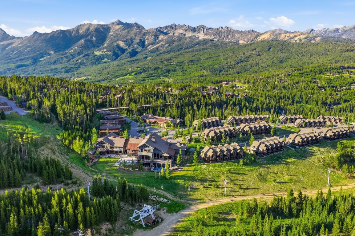 Saddle Ridge Townhomes - Residential