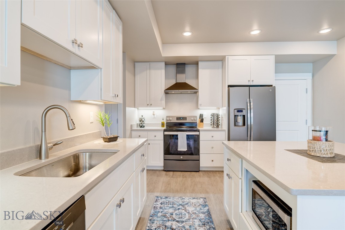 MOTIVATED SELLERS!! Beautiful 1 bedroom condo with true Bridger Mountain Views!! This 1 bedroom, 1.5 bathroom second floor condo has so much to offer. Built in 2021, this unit is better than new with dual panel window coverings. High-end finishes throughout include GE Appliances, Washer and Dryer, Central A/C, Kitchen hood, quartz countertops, more than ample counterspace and storage in the kitchen, and 9 foot ceilings. Natural light pours in with fantastic views. This central location off of Baxter Lane offers close proximity to shopping, restaurants, and more. This Condo building was built with sound deadening construction techniques, giving you an enjoyable home. The condo association takes care of the common areas in the building, plows the snow in the parking lot, maintains the landscaping, includes water, sewer, and garbage and exterior maintenance and insurance. Lock and leave with less stress! Please note that there is pending litigation that the Condo Association is currently involved in, so this will likely require an all cash buyer. This condo is priced below market value to compensate for this. This is a great deal you won't want to miss!
