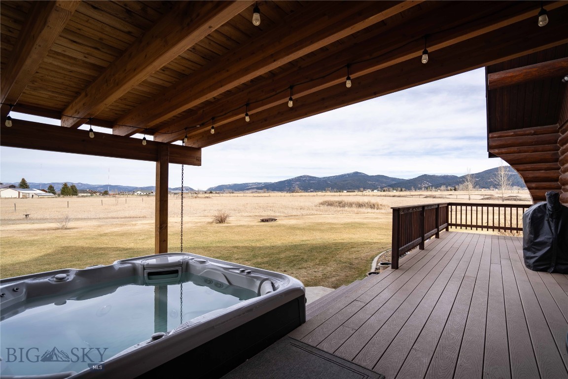 Cayuse Trail - Residential