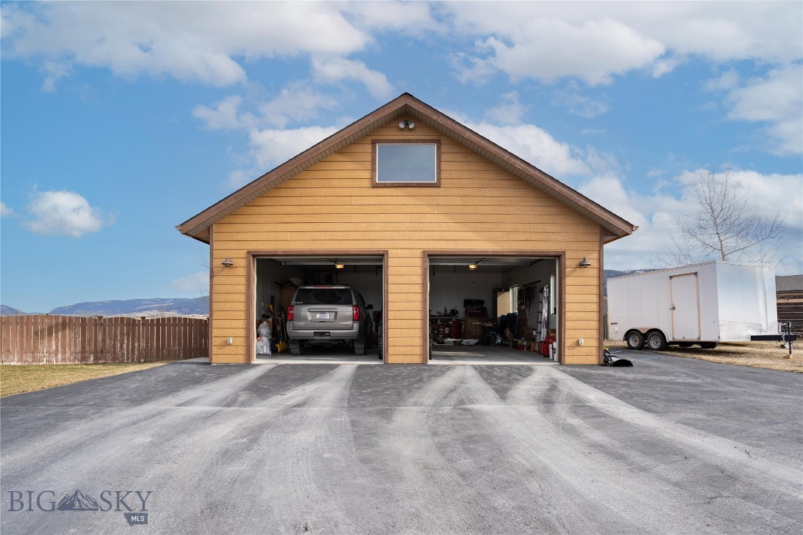 Cayuse Trail - Residential