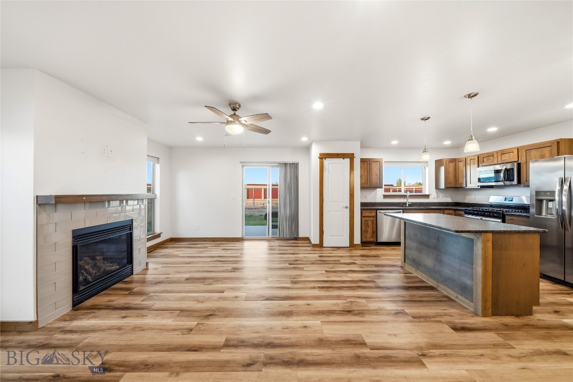 Cloverleaf Meadows - Residential