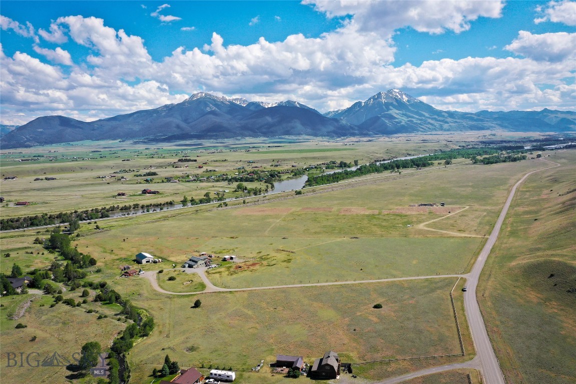 Paradise Ranch Tracts - Residential Income