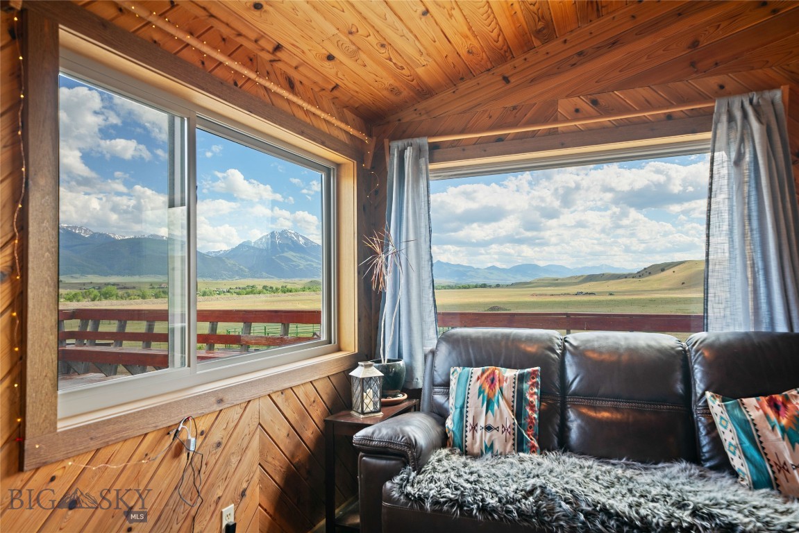 Paradise Ranch Tracts - Residential Income