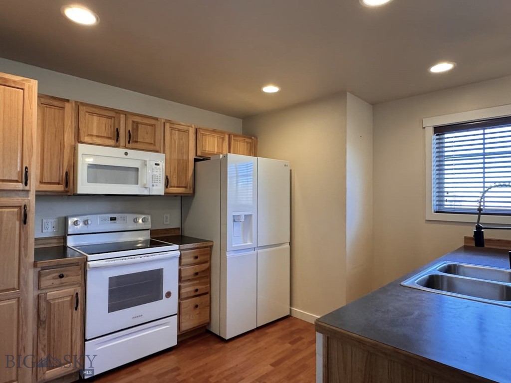 Falcon Hollow - Residential