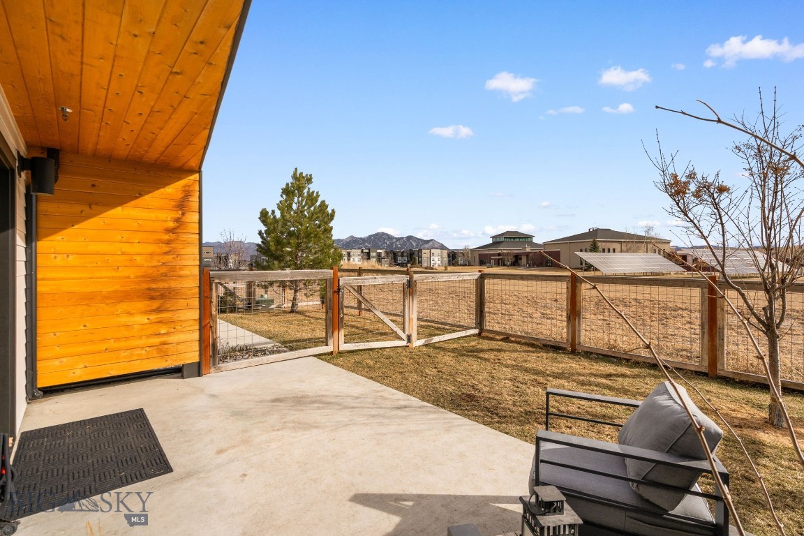 SR Block 3 Condo - Residential