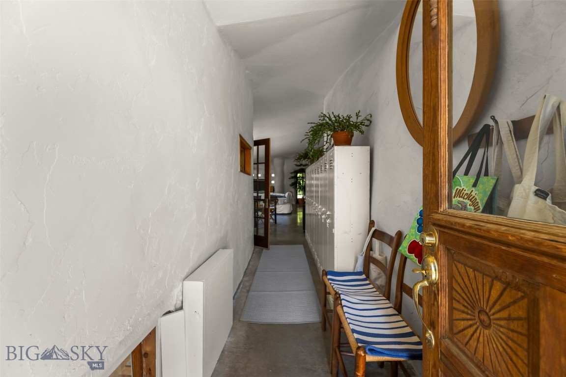 Blue Ribbon Manors - Residential