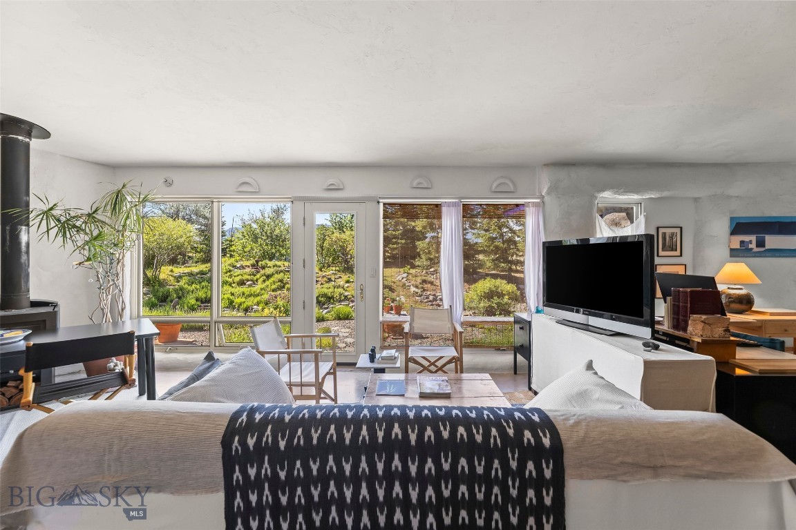 Blue Ribbon Manors - Residential
