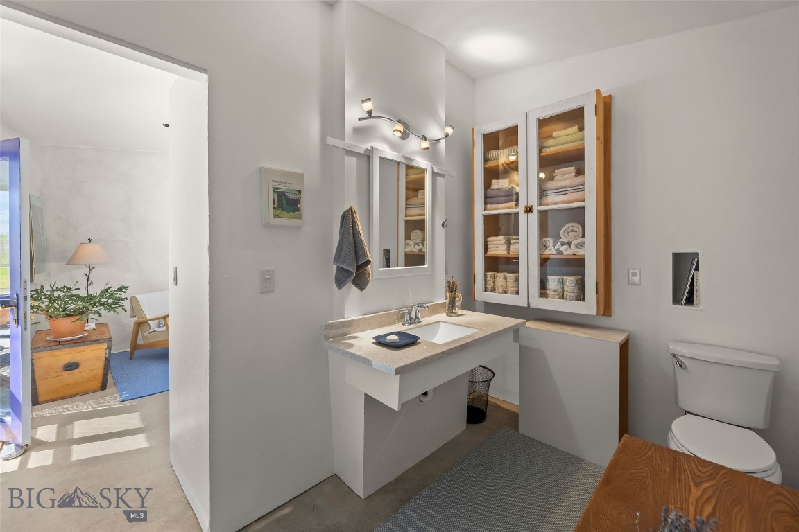 Blue Ribbon Manors - Residential