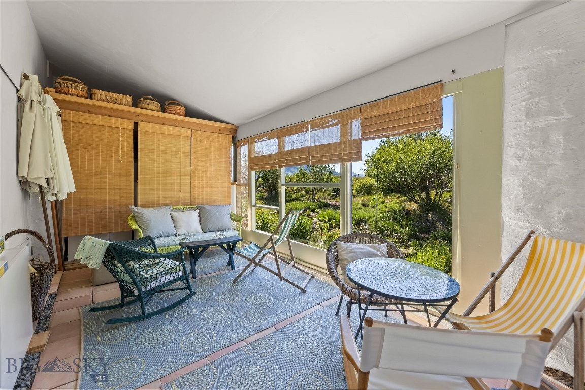 Blue Ribbon Manors - Residential