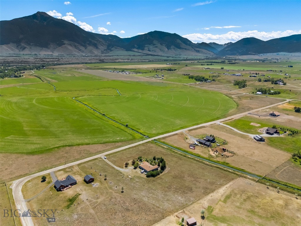 Blue Ribbon Manors - Residential