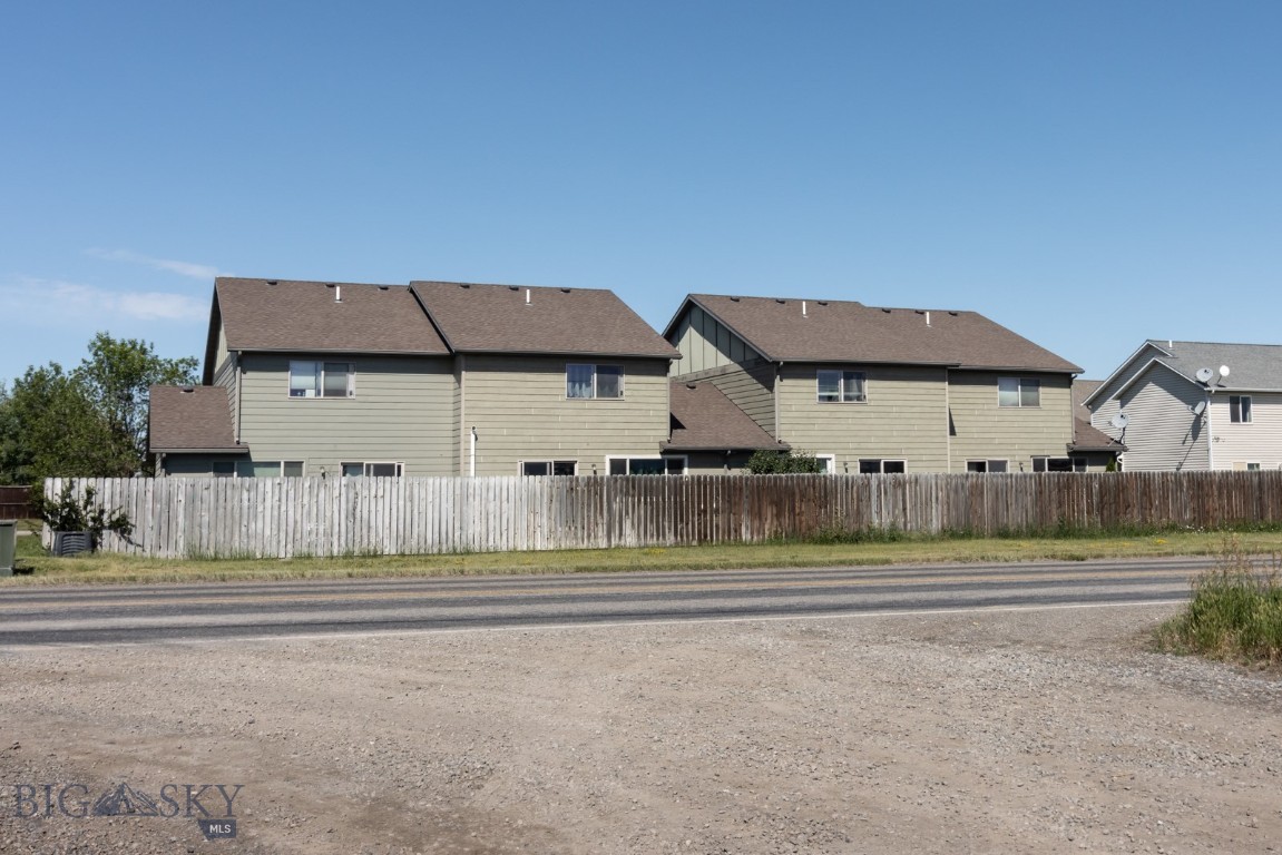 River Rock and Royal Village - Residential