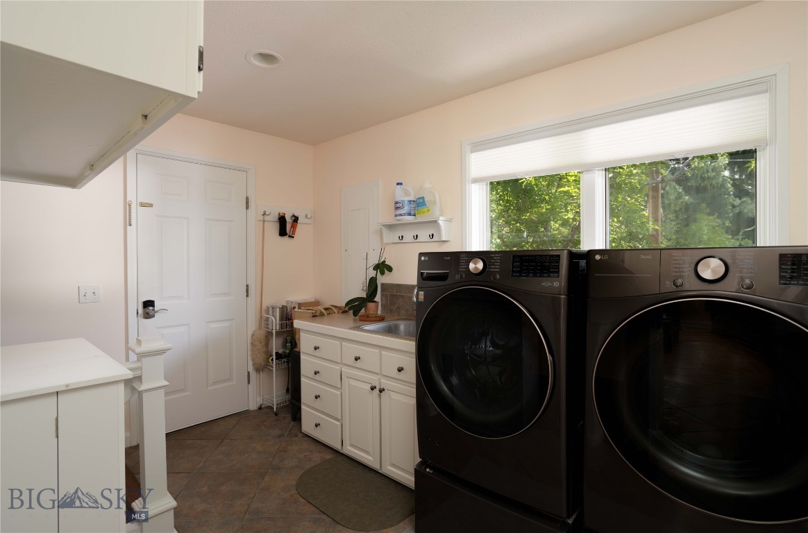 Sour Dough Creek Properties - Residential