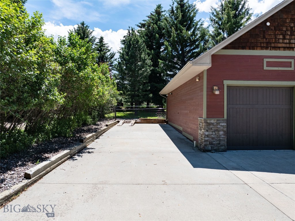 Sour Dough Creek Properties - Residential