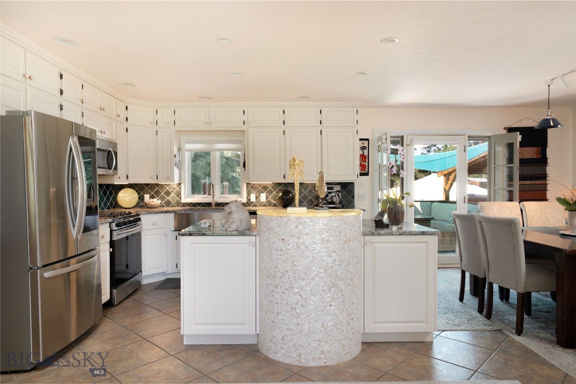 Sour Dough Creek Properties - Residential