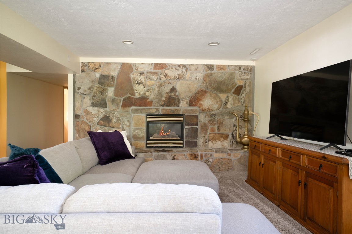 Sour Dough Creek Properties - Residential