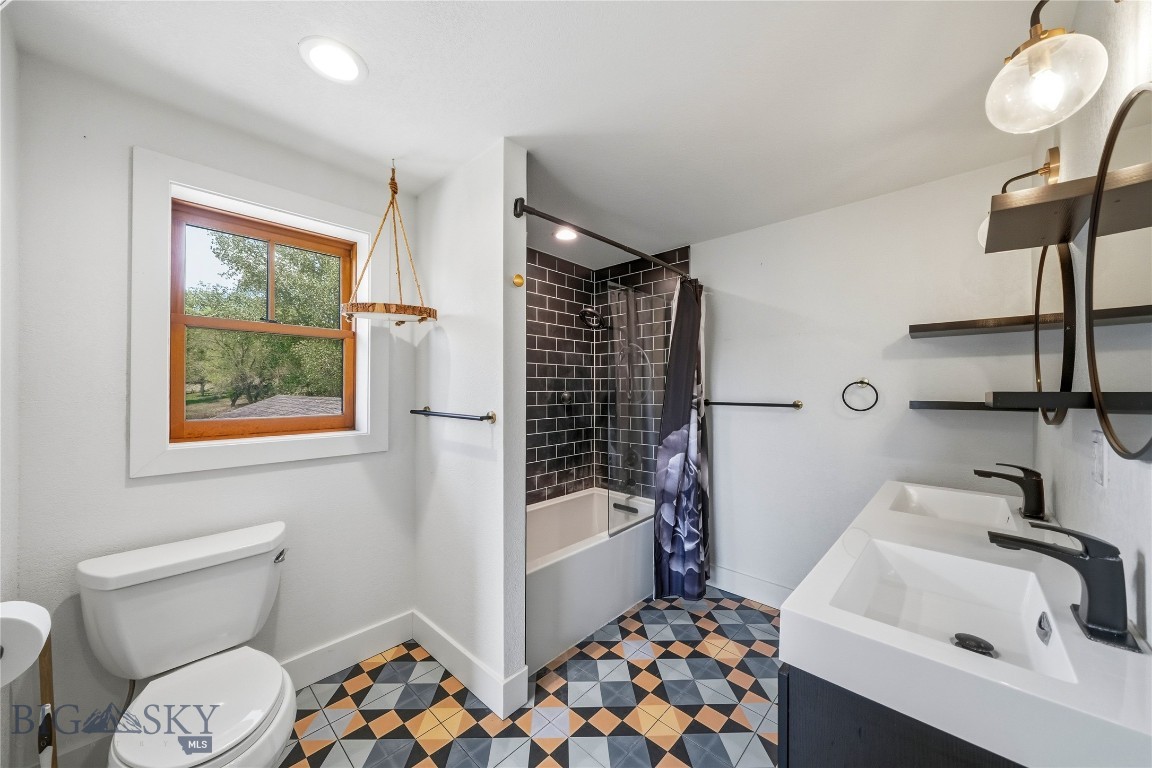 Godfrey Canyon Estates - Residential