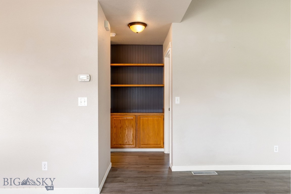 Belgrade Mnr Condo - Residential