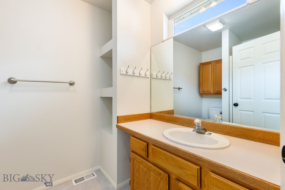 Belgrade Mnr Condo - Residential