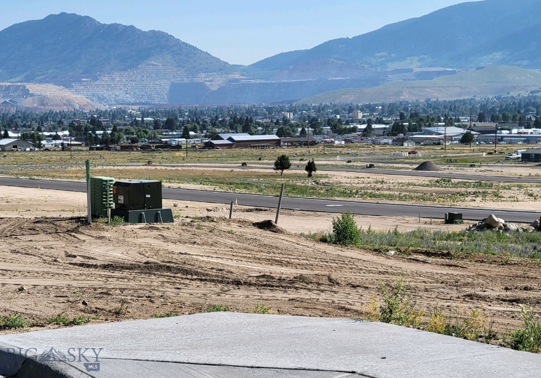 Butte Addition - Land
