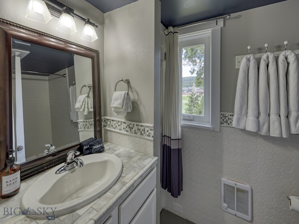 Silverbow Condo - Residential