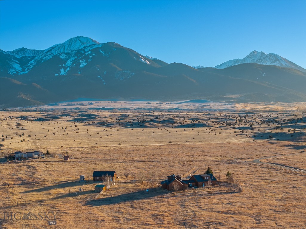 Elbow Creek - Land