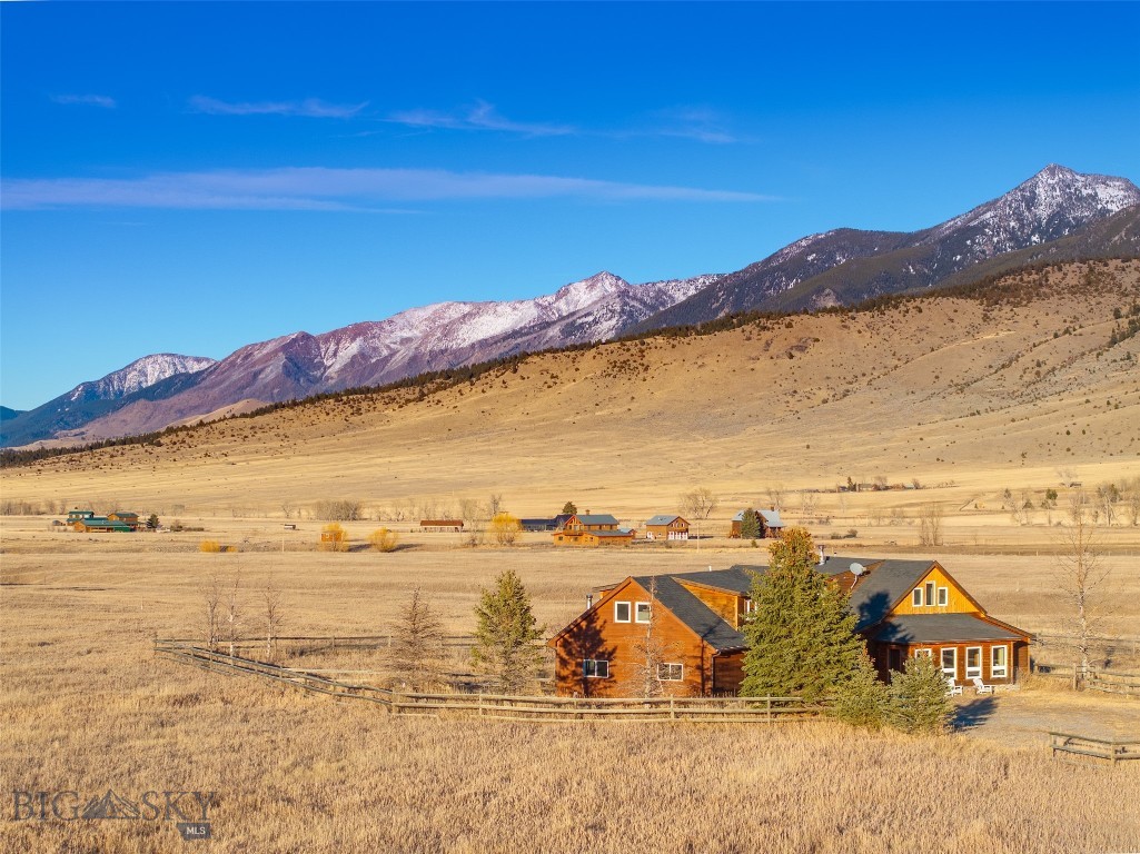 Elbow Creek - Land